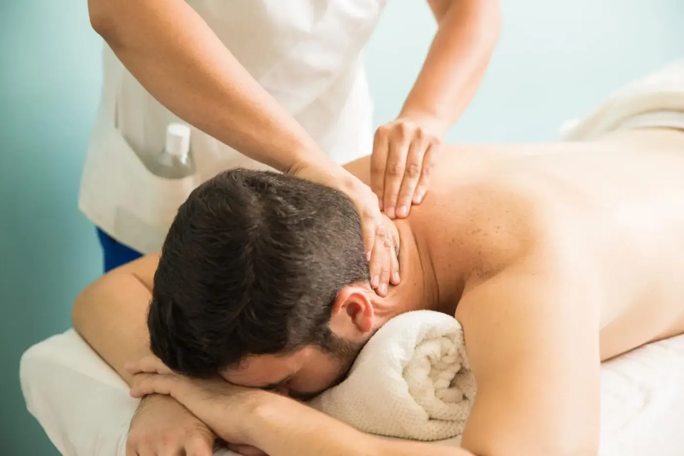 Terapia de masaje en Manos Sagradas Masajes